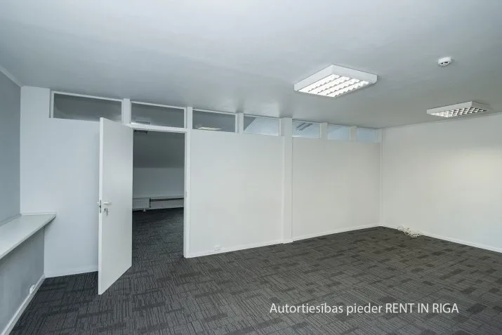 Аренда коммерческой недвижимости, Aisteres улица 11, Rīga, Kreisais krasts, Iļģuciems / 2 748 € 8