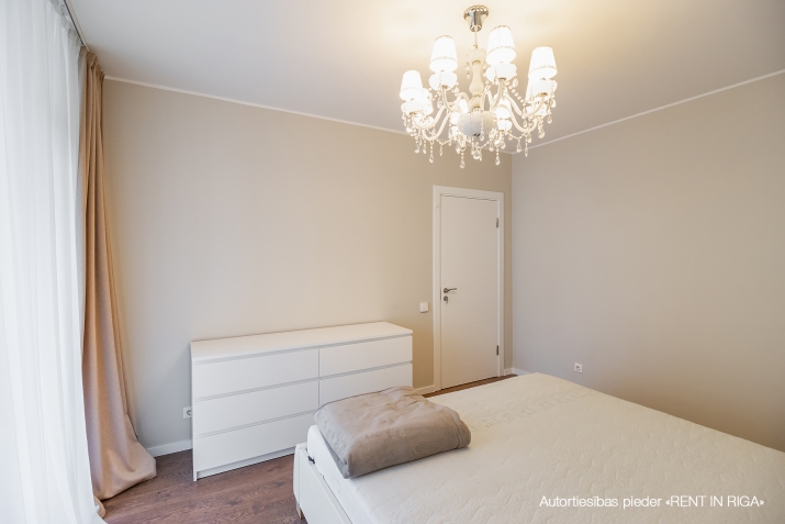 Izīrē dzīvokli, Ropažu iela 12, Rīga, Labais krasts, Teika / 800 € 11