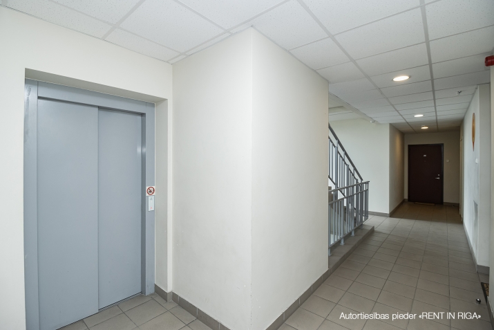 Izīrē dzīvokli, Ropažu iela 12, Rīga, Labais krasts, Teika / 800 € 17