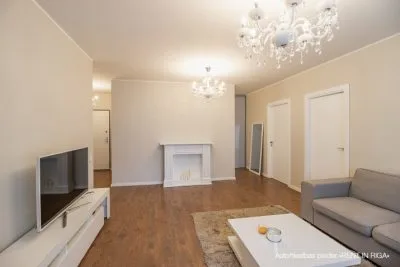 Izīrē dzīvokli, Ropažu iela 12, Rīga, Labais krasts, Teika / 800 € 2