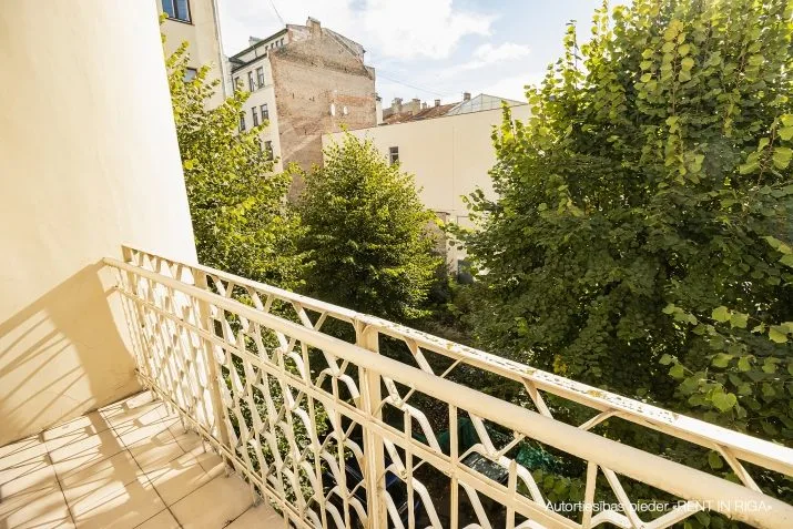 Pārdod dzīvokli, Dzirnavu iela 9, Rīga, Labais krasts, Centrs / 249 000 € 17