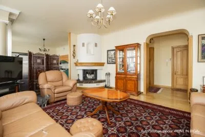 Pārdod dzīvokli, Dzirnavu iela 9, Rīga, Labais krasts, Centrs / 249 000 € 2