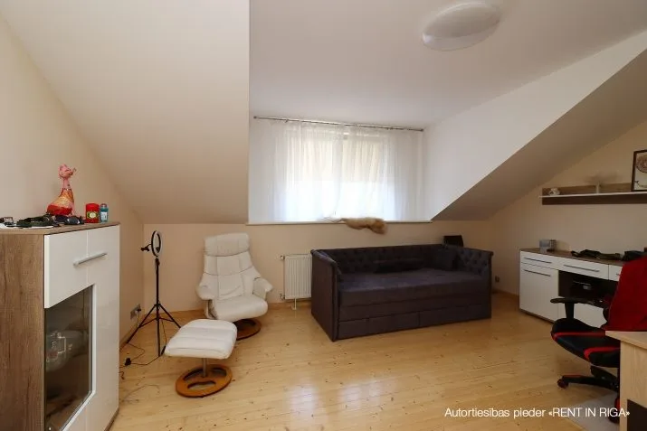 Izīrē māju, Lielvārdes iela 56, Rīga, Labais krasts, Teika / 1 500 € 12