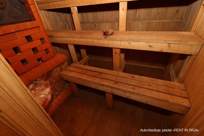 Izīrē māju, Lielvārdes iela 56, Rīga, Labais krasts, Teika / 1 500 € 15