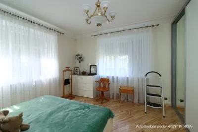 Izīrē māju, Lielvārdes iela 56, Rīga, Labais krasts, Teika / 1 500 € 9