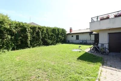 Izīrē māju, Lielvārdes iela 56, Rīga, Labais krasts, Teika / 1 500 € 25