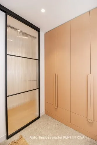 Pārdod dzīvokli, Čiekuru iela 3, Rīga, Labais krasts, Mežaparks / 200 618 € 14