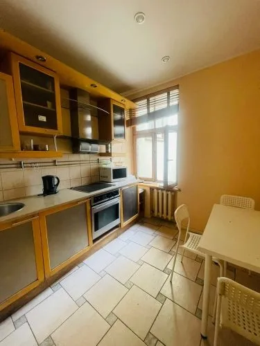 Apartment For Rent, Mārstaļu street 6, Rīga, Labais krasts, Vecrīga / 350 € 5
