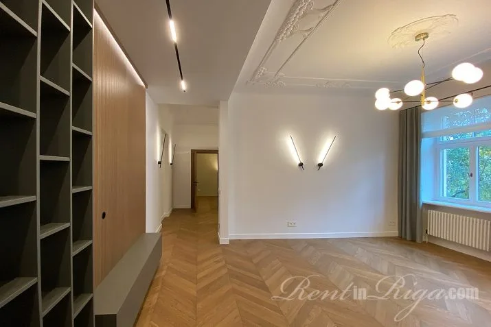 Pārdod dzīvokli, Baznīcas iela 27/29, Rīga, Labais krasts, Centrs / 255 000 € 10