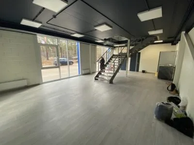 Izīrē noliktavu, Rožu prospekts iela 1, Rīga, Labais krasts, Berģi / 3 400 € 3