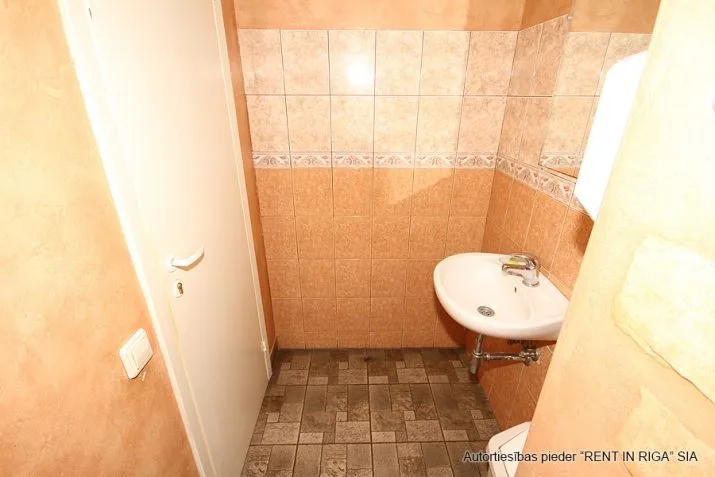 Pārdod tirdzniecības telpas, Emīlijas Benjamiņas iela 10, Rīga, Labais krasts, Centrs / 170 000 € 20