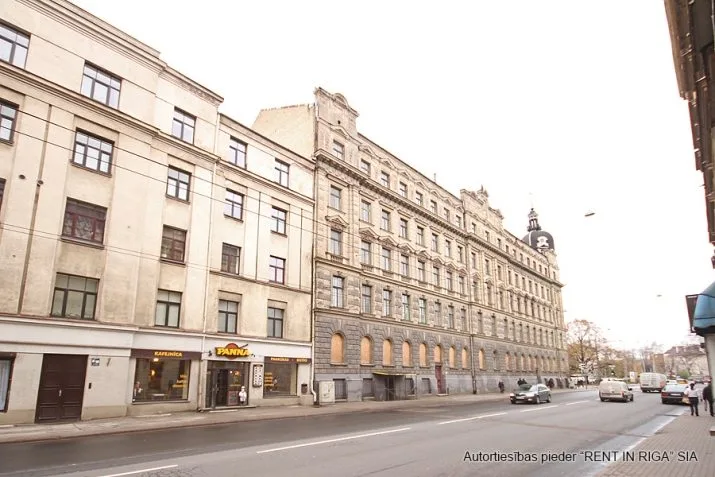 Pārdod tirdzniecības telpas, Emīlijas Benjamiņas iela 10, Rīga, Labais krasts, Centrs / 170 000 € 25