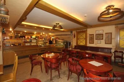 Pārdod tirdzniecības telpas, Emīlijas Benjamiņas iela 10, Rīga, Labais krasts, Centrs / 170 000 € 1