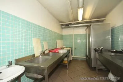 Pārdod tirdzniecības telpas, Emīlijas Benjamiņas iela 10, Rīga, Labais krasts, Centrs / 170 000 € 12