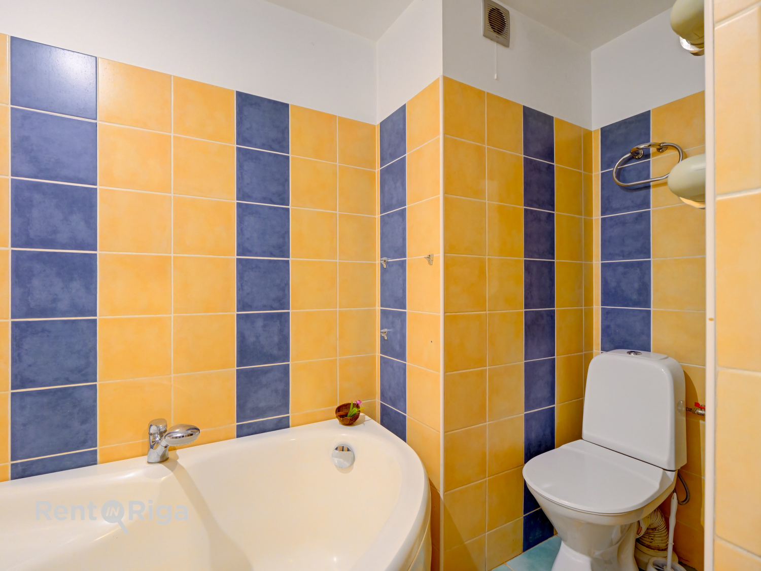 Ilgtermiņa īrei piedāvā plašu, saulainu un komfortablu 3 istabu dzīvokli Purvciemā, Mārcienas iela 2, Rīga, Labais krasts, Purvciems / 400 € 16