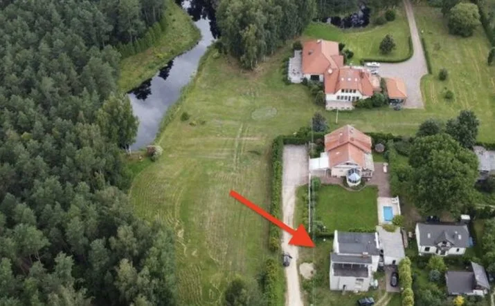 Bitēnu iela 2 2