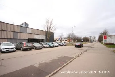 Izīrē tirdzniecības telpas, Grostonas iela 1, Rīga, Centrs / 2400 € 5