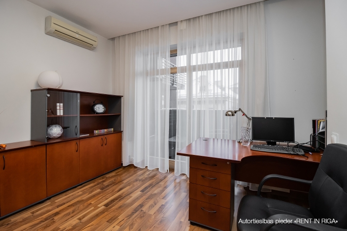 Pārdod dzīvokli, Hospitāļu iela 23, Rīga, Labais krasts, Centrs / 299 000 € 11