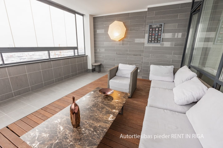Izīrē dzīvokli, Jāņa Daliņa iela 8, Rīga, Labais krasts, Centrs / 1 600 € 22