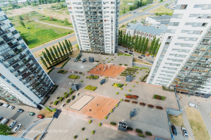 Izīrē dzīvokli, Jāņa Daliņa iela 8, Rīga, Labais krasts, Centrs / 1 600 € 25