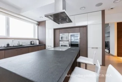 Izīrē dzīvokli, Jāņa Daliņa iela 8, Rīga, Labais krasts, Centrs / 1 600 € 7