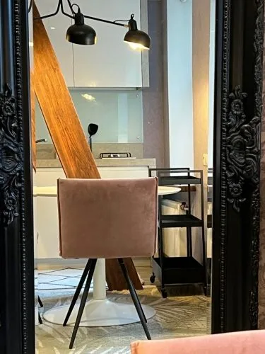 Izīrē dzīvokli, Strēlnieku iela 15, Rīga, Labais krasts, Centrs / 400 € 5