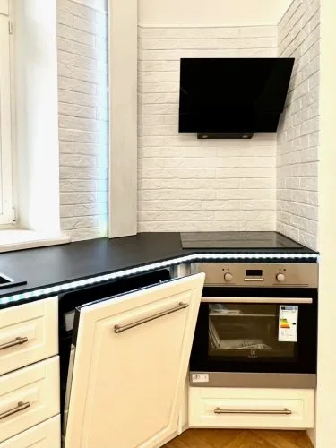 Pārdod dzīvokli, Valdemāra iela 34, Rīga, Labais krasts, Centrs / 188 000 € 4