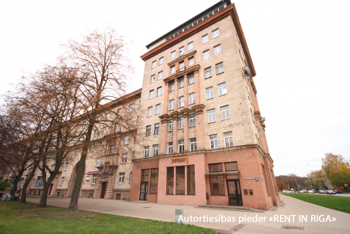 Аренда коммерческой недвижимости, Valdemāra улица 106, Rīga, Labais krasts, Centrs / 990 € 1