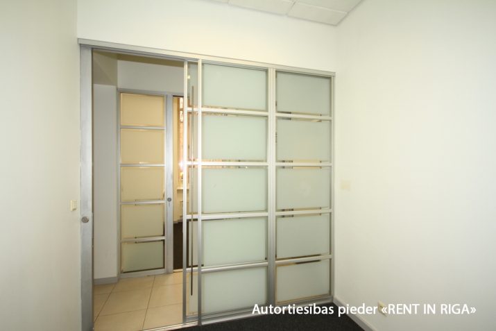 Аренда коммерческой недвижимости, Valdemāra улица 106, Rīga, Labais krasts, Centrs / 990 € 12