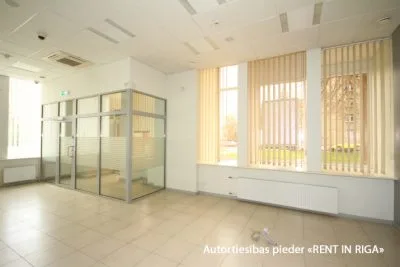 Izīrē tirdzniecības telpas, Valdemāra iela 106, Rīga, Labais krasts, Centrs / 990 € 4