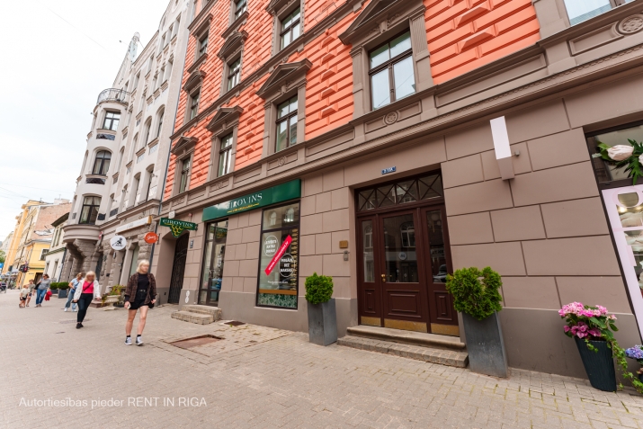 Izīrē dzīvokli, Blaumaņa iela 12, Rīga, Labais krasts, Centrs / 1 000 € 21