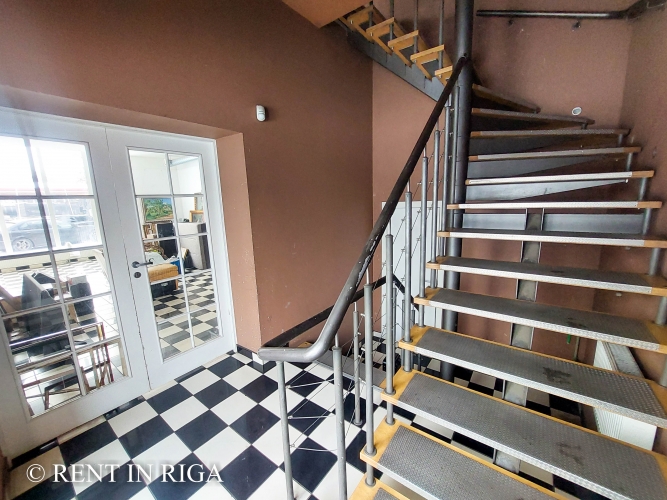 Pārdod biroju, Maija iela 18, Rīga, Labais krasts, Teika / 360 000 € 8