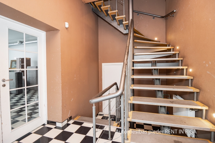 Pārdod biroju, Maija iela 18, Rīga, Labais krasts, Teika / 360 000 € 16