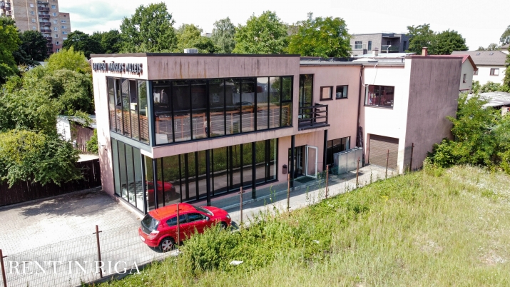 Pārdod biroju, Maija iela 18, Rīga, Labais krasts, Teika / 360 000 € 2