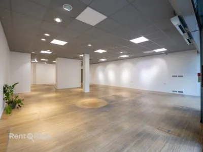 Izīrē tirdzniecības telpas, Brīvības iela 40, Rīga, Labais krasts, Centrs / 3 760 € 11