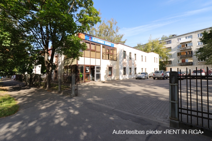Izīrē tirdzniecības telpas, Tadaiķu iela 4, Rīga, Kreisais krasts, Torņkalns / 4 529 € 30