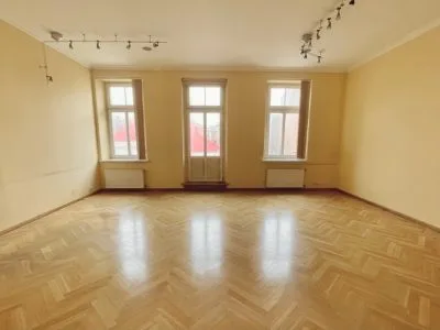 Pārdod namīpašums, Merķeļa iela 11, Rīga, Centrs / 2255000 € 4