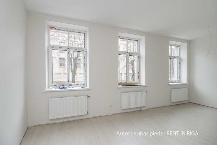 Продажа многоквартирного дома, Jāņa Asara улица 16a, Rīga, Labais krasts, Centrs / 2 392 310 € 19