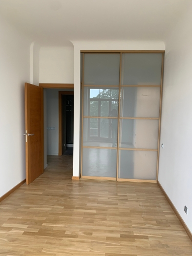 Izīrē dzīvokli, Pērnavas iela 10, Rīga, Labais krasts, Centrs / 630 € 7