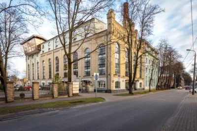 Izīrē biroju, Bērzaunes iela 7, Rīga, Labais krasts, Purvciems / 7 110 € 2