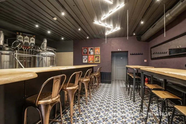 Izīrē tirdzniecības telpas, Lāčplēša iela 12, Rīga, Labais krasts, Centrs / 3 000 € 7
