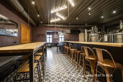 Izīrē tirdzniecības telpas, Lāčplēša iela 12, Rīga, Labais krasts, Centrs / 3 000 € 5