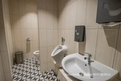 Izīrē tirdzniecības telpas, Lāčplēša iela 12, Rīga, Labais krasts, Centrs / 3 000 € 12