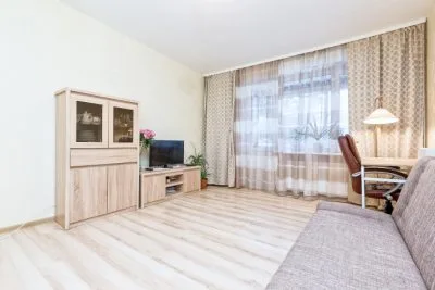 Pārdod dzīvokli, Skolas iela 65, Jūrmala, Kauguri / 40 900 € 1