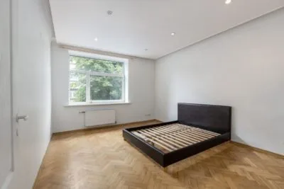 Pārdod dzīvokli, Laboratorijas iela 4a, Rīga, Centrs / 96950 € 2