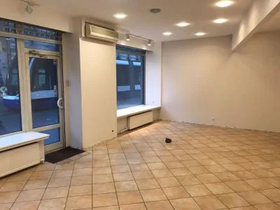 Izīrē tirdzniecības telpas, Krišjāņa Barona iela 32, Rīga, Labais krasts, Centrs / 1 350 € 3
