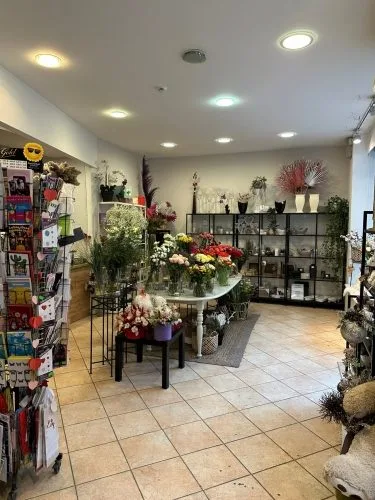 Izīrē tirdzniecības telpas, Krišjāņa Barona iela 32, Rīga, Labais krasts, Centrs / 1 350 € 4