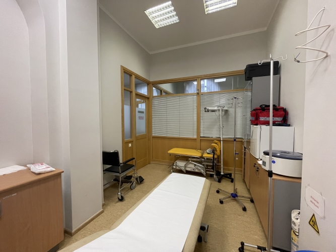 Izīrē tirdzniecības telpas, Pērnavas iela 10, Rīga, Labais krasts, Centrs / 2 684 € 8