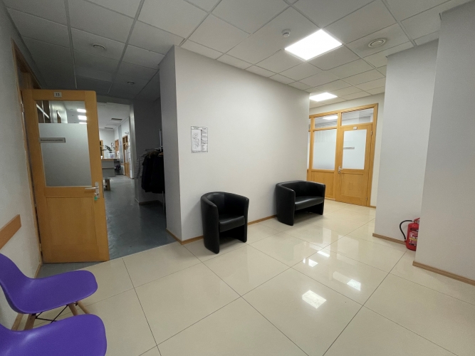Izīrē tirdzniecības telpas, Pērnavas iela 10, Rīga, Labais krasts, Centrs / 2 684 € 10