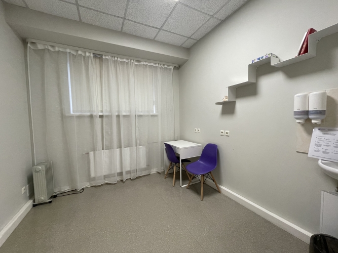 Izīrē tirdzniecības telpas, Pērnavas iela 10, Rīga, Labais krasts, Centrs / 2 684 € 22